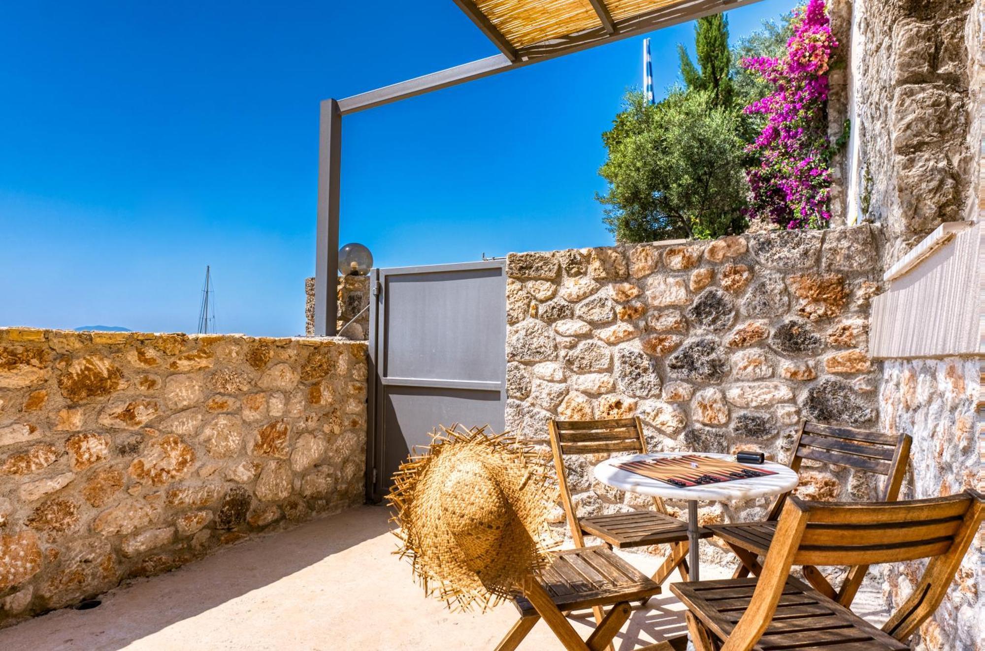 Glyfa Beach Villas Barbati Exteriör bild