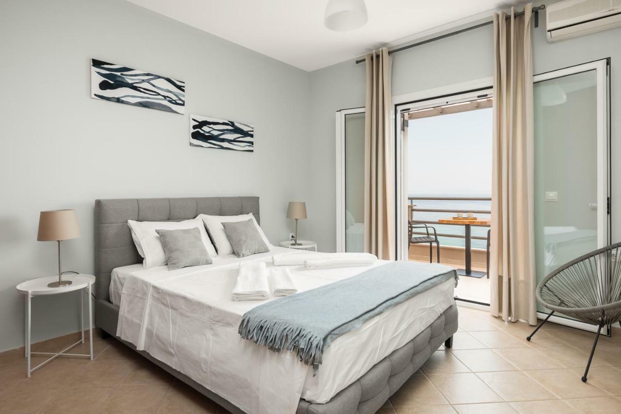Glyfa Beach Villas Barbati Exteriör bild