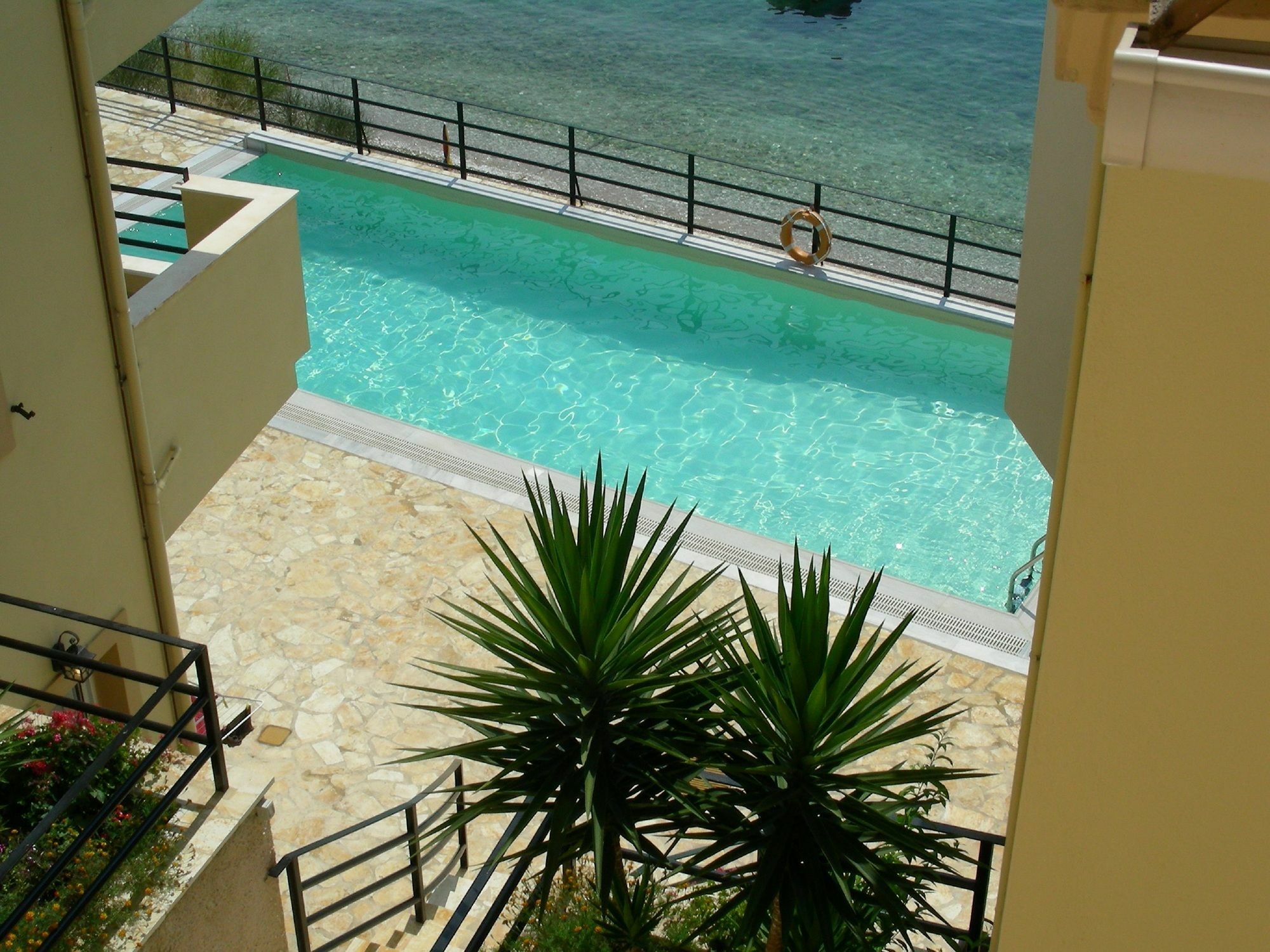 Glyfa Beach Villas Barbati Exteriör bild