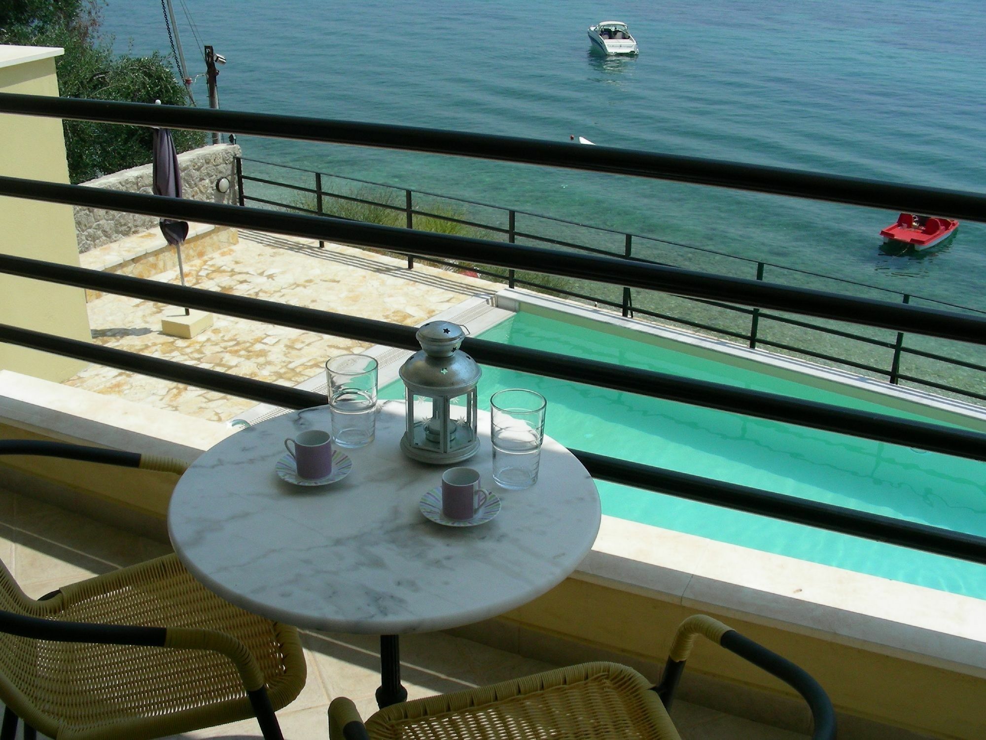 Glyfa Beach Villas Barbati Exteriör bild